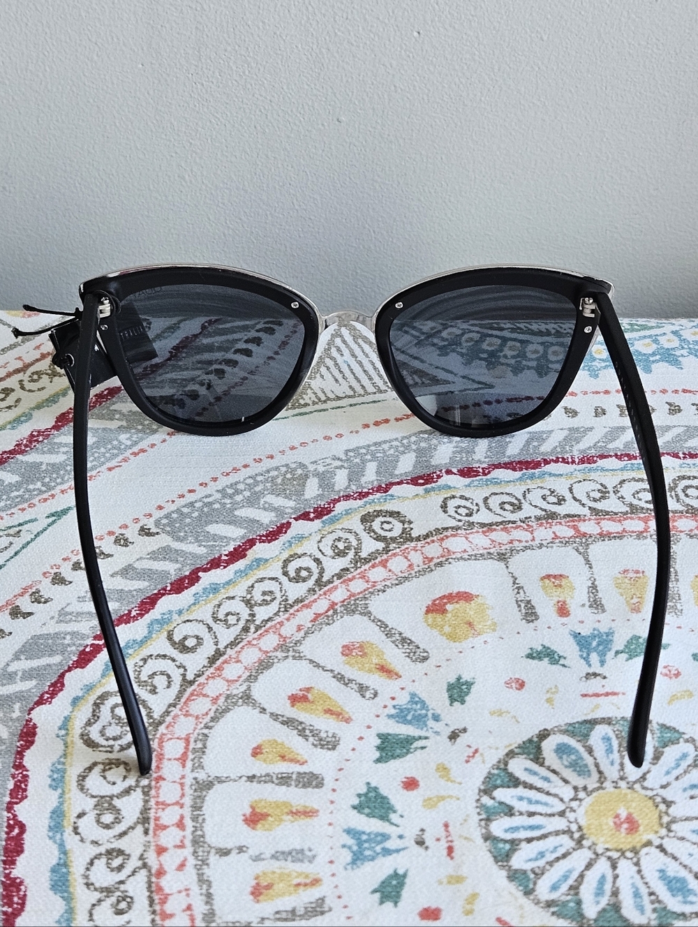Quay Australia "My Girl" Sunglasses - Picture 5 of 6